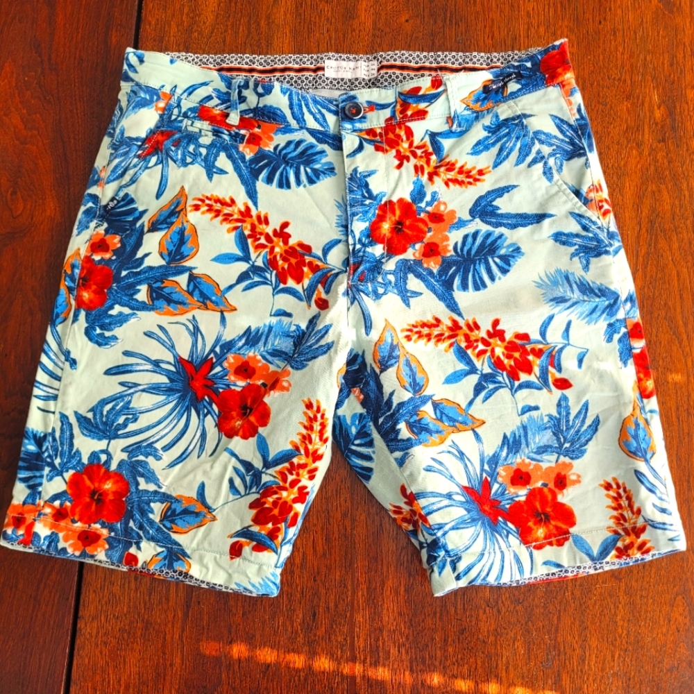 Cactus Man Men's Hawaiian Floral Flat Front Shorts Size 34